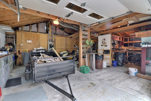 Garage - 191 Rue Perron, Saint-David-De-Falardeau, QC 
