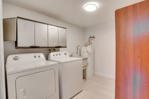 Laundry - 33-125 Av. Des Jonquilles, Gatineau (Hull), QC 