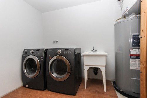Laundry - 1462 Rue Aimé-Constantin, Repentigny (Repentigny), QC 