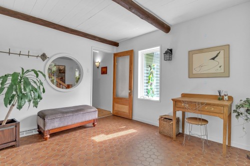 Hall d'entrée/Vestibule - 1965 Rue Du Roussillon, Sainte-Adèle, QC 