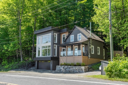 Façade - 732 Rue Main, Ayer'S Cliff, QC 