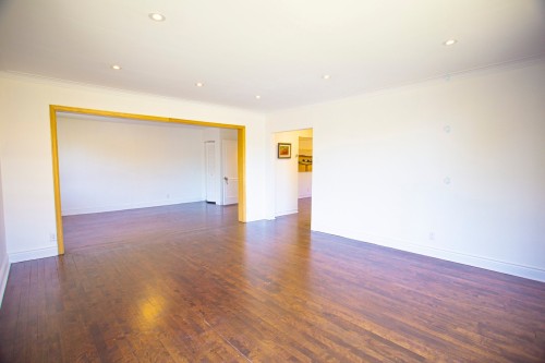 Living Room - 2368 Ch. Fulton, Mont-Royal, QC 