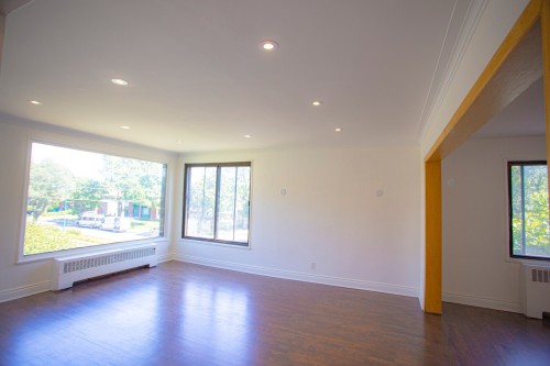 Living Room - 2368 Ch. Fulton, Mont-Royal, QC 