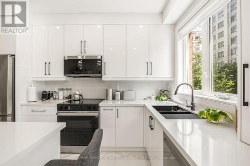 21 - 21 Galleria Parkway, Markham, ON 