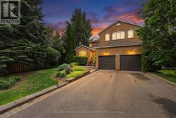 274 KIRBY CRESCENT  Newmarket, ON L3X 1H4
