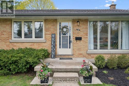 14 GLENWOOD AVENUE  Guelph (Exhibition Park), ON N1H 4L2