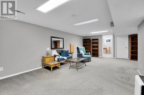 2123 Blue Jay Crescent, Ottawa, ON 