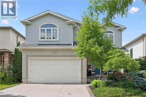 774 CHESAPEAKE Drive  Waterloo, ON N2K 4A6