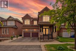 22 CRAGG CRESCENT Ajax, ON L1T 0E4