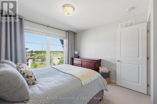 543 Labrador Crescent, Ottawa, ON - Indoor Photo Showing Bedroom