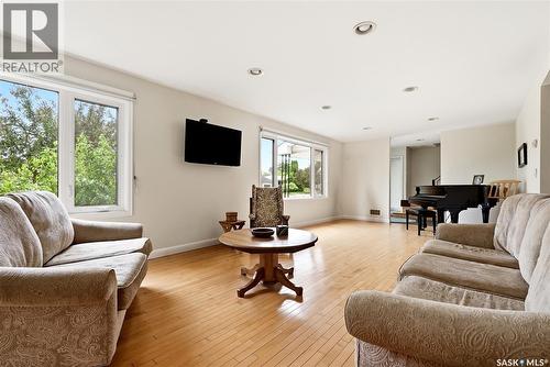 1401 13Th Street E, Saskatoon, SK 