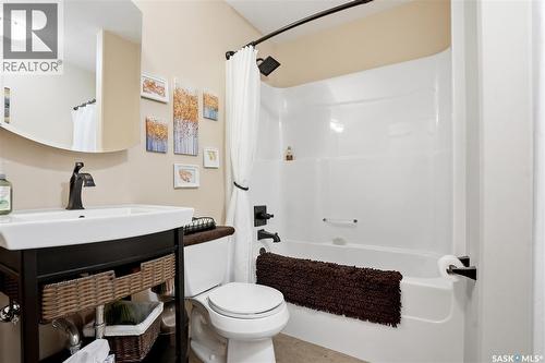 111 Richardt Place, Saskatoon, SK 