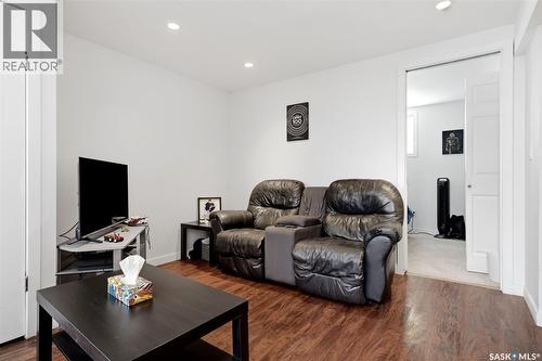 5608 2Nd Avenue N, Regina, SK 