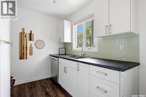 5608 2Nd Avenue N, Regina, SK 