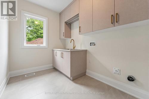 1429 Dundas Crescent, Mississauga, ON 