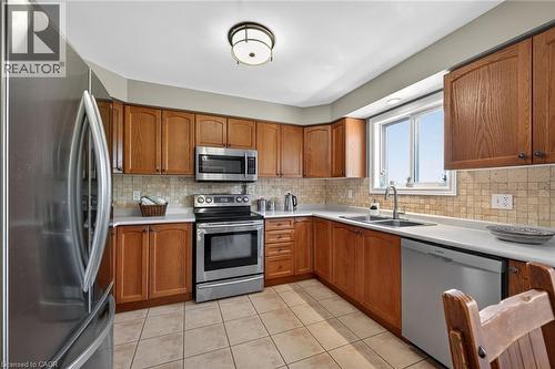 60 Dunrobin Drive, Caledonia, ON 