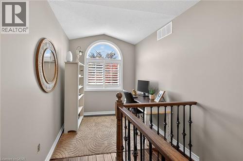 60 Dunrobin Drive, Caledonia, ON 