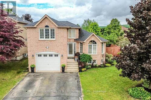 30 MCAVOY DRIVE  Barrie, ON L4N 0P8