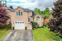 30 MCAVOY DRIVE Barrie, ON L4N 0P8