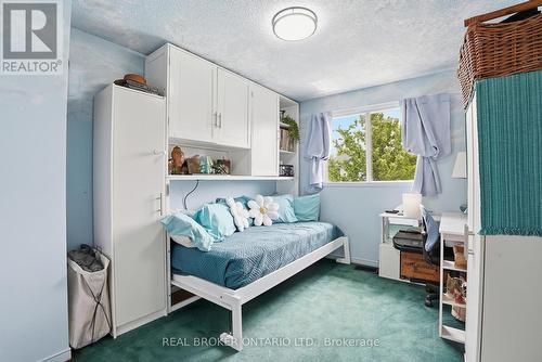 Second bdrm - 3260 Woodcroft Crescent, Burlington, ON 