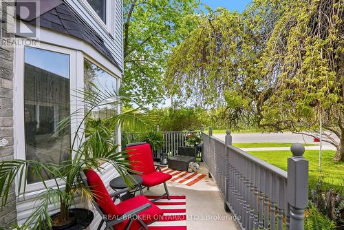 Spacious Front Porch - 3260 Woodcroft Crescent, Burlington, ON 