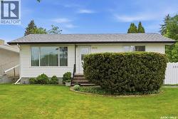 1019 McMillan AVENUE  Saskatoon, SK S7L 2T9
