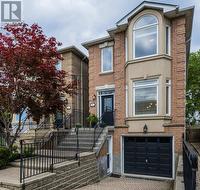 51 STANHOPE AVENUE Toronto, ON M4K 3N4