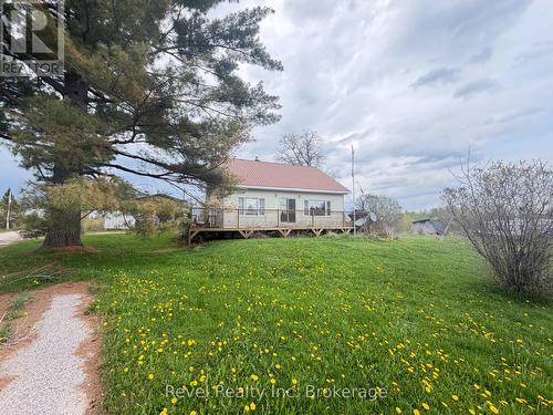 8 TRAILAINE ROAD  Parry Sound Remote Area (Arnstein), ON P0H 1A0