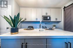 Breakfast Bar - 
