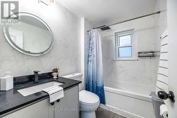 Main 4 pc Bath - 