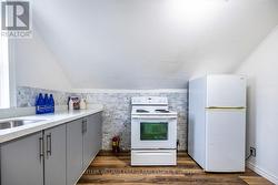 Upper level Legal Duplex - 