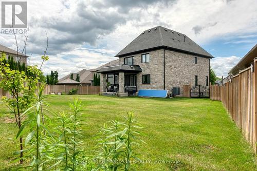908 Fall Harvest Court, Kitchener, ON 