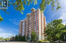 442 MAPLE Avenue Unit# 708 Burlington, ON L7S 2L7