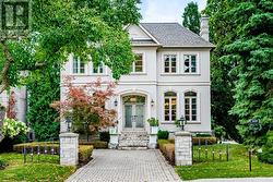 8 YORK ROAD Toronto, ON M2L 1H5