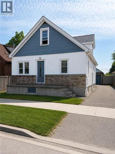 36 BRIGHTON Avenue  St. Catharines, ON L2M 5S7