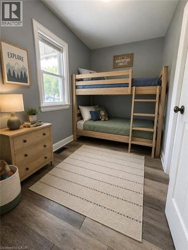 36 Brighton Avenue, St. Catharines, ON - Indoor Photo Showing Bedroom