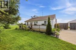 4017 LAKESHORE ROAD Plympton-Wyoming, ON N0N 1E0