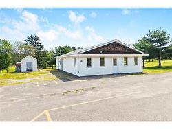 6125 Route 101 Hoyt, NB E5L 1Z9