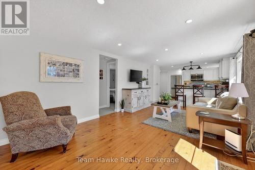 14 Sarna Drive, Tiny, ON 