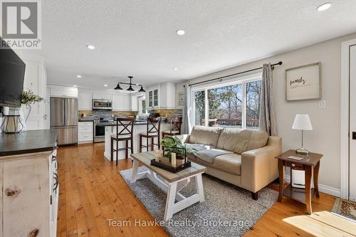14 Sarna Drive, Tiny, ON 
