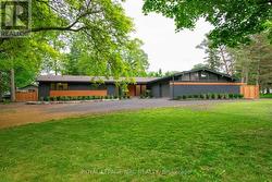 7 WOODINGTON CRESCENT St. Catharines (Glendale/Glenridge), ON L2T 3T6