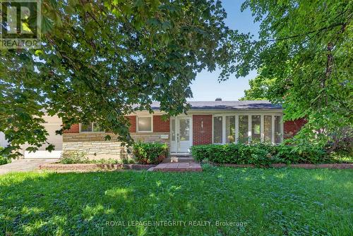 619 Blanchard Crescent, Ottawa, ON 