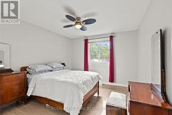 Bedroom 3 - 