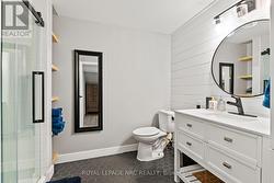Downstairs bathroom - 