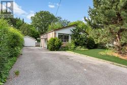334 MOORE PARK AVENUE Toronto, ON M2R 2R6