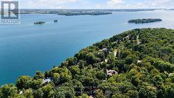 40 RIVERSIDE DRIVE  Kingston (Kingston East (Incl Cfb Kingston)), ON K7L 4V1