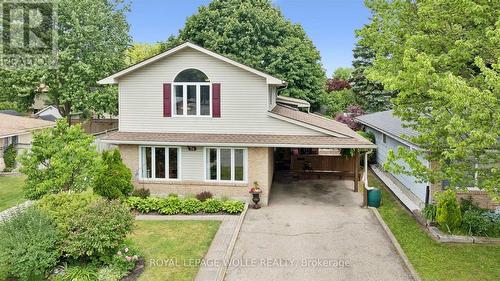 74 CALMCREST DRIVE  Kitchener, ON N2E 1V3