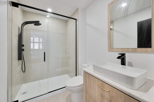Salle de bains - 1-3993A Rue Hochelaga, Montréal (Mercier/Hochelaga-Maisonneuve), QC 