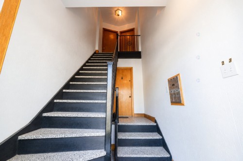 Escalier - 3-3420 Boul. Rosemont, Montréal (Rosemont/La Petite-Patrie), QC 