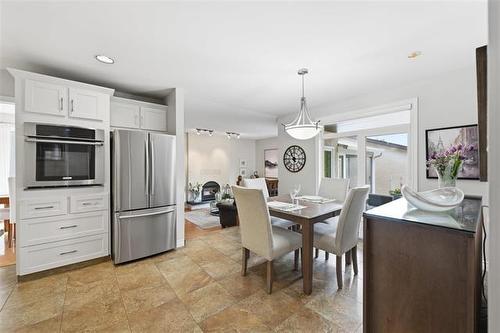 18 Shamrock Dr, Winnipeg, MB 